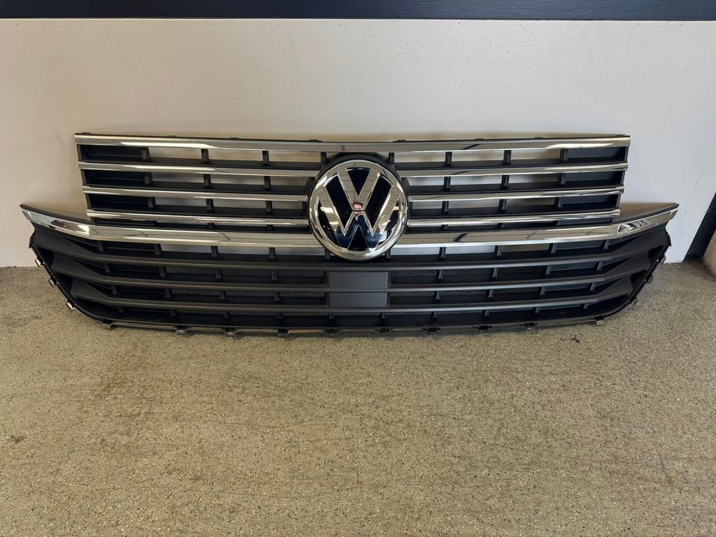 Volkswagen transport / caravelle highline grill T6.1, Ophalen, Nieuw, Bumper, Volkswagen
