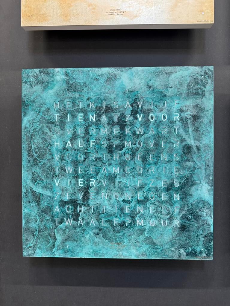 Nieuw Qlocktwo Vintage Copper Design Klok 45x45 Woordklok, Wandklok, Digitaal, Nieuw, Ophalen of Verzenden