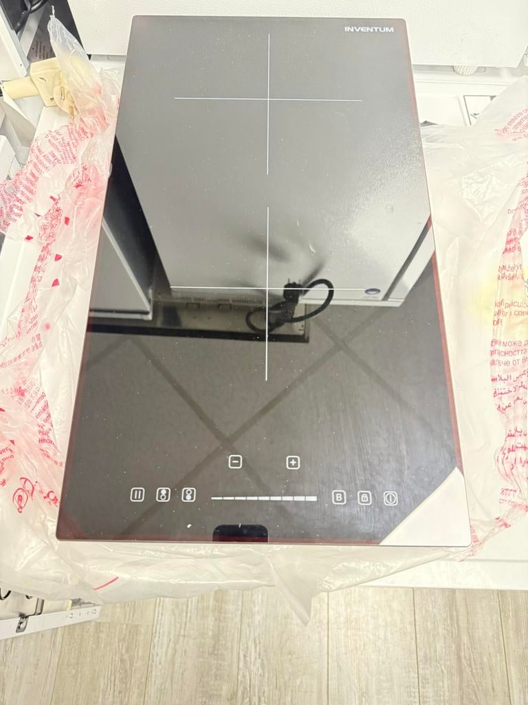 Inventum inductiekookplaat 30 cm-1-fase  iki3008 nieuwe, Witgoed en Apparatuur, Kookplaten, Nieuw, Inductie, Vrijstaand, 4 kookzones