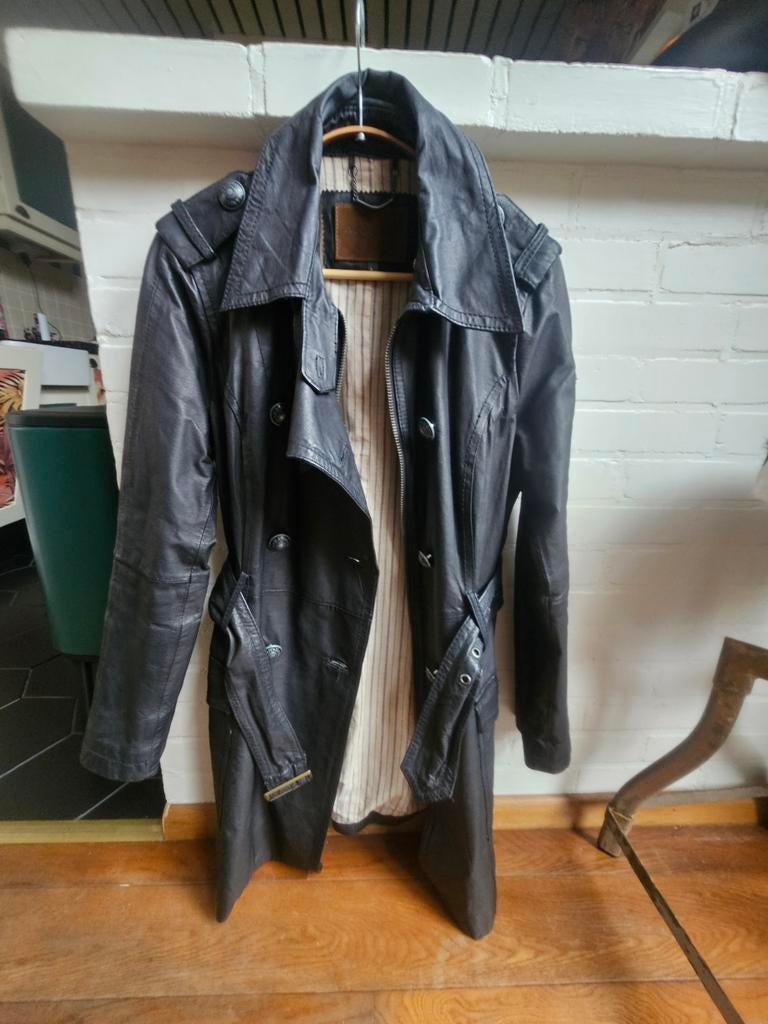 Vintage trenchcoat Pepe Jeans maat L.. MOET NU WEG, Kleding | Dames, Jassen | Winter, Ophalen of Verzenden, Zo goed als nieuw
