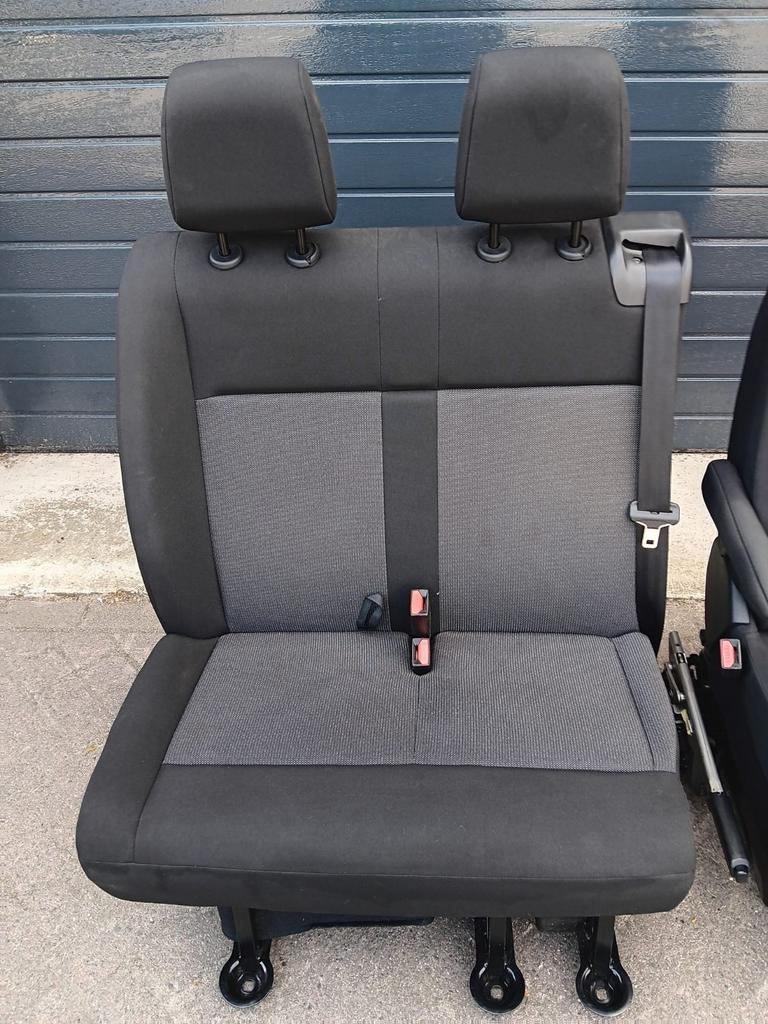 Peugeot expert bijrijdersbank en bestuurderstoel  650 euro, Ophalen