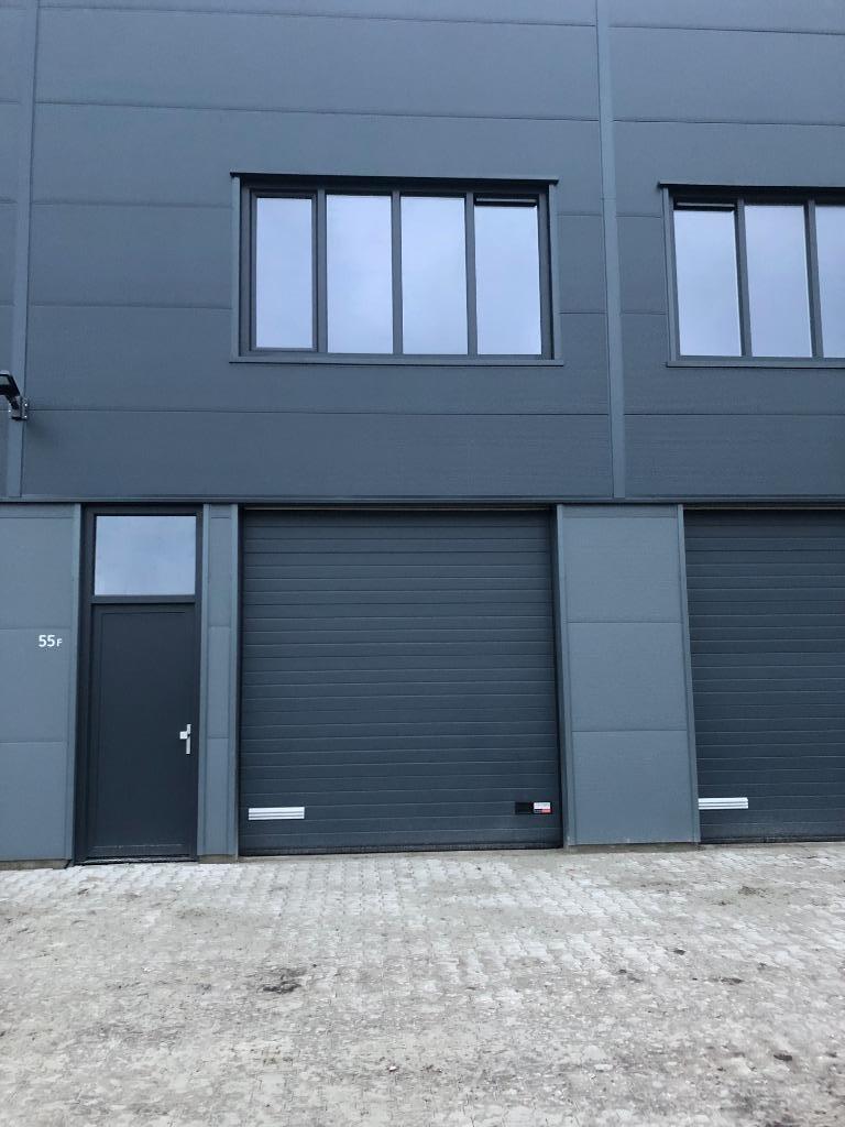 TE KOOP TE HUUR Bedrijfsunit bedrijfsruimte in Kolham 104 m2, Auto diversen, Autostallingen en Garages
