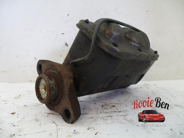 Hoofdremcilinder van een Chevrolet Blazer, Gebruikt, -, Ophalen of Verzenden, -