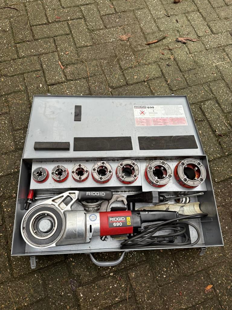 Ridgid 690 draadsnijmachine set, Doe-het-zelf en Verbouw, Gereedschap | Overige machines, Ophalen, Zo goed als nieuw