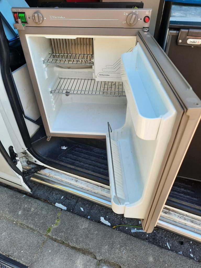 Electrolux RM-4200 absorptie inbouw koelkast op gas 220v, Caravans en Kamperen, Camper-accessoires, Ophalen of Verzenden, Gebruikt