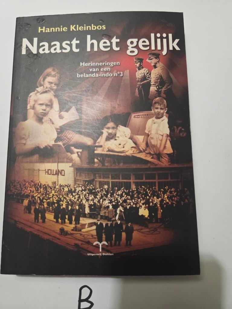 Naast het gelijk - Hannie Kleinbos, Ophalen of Verzenden