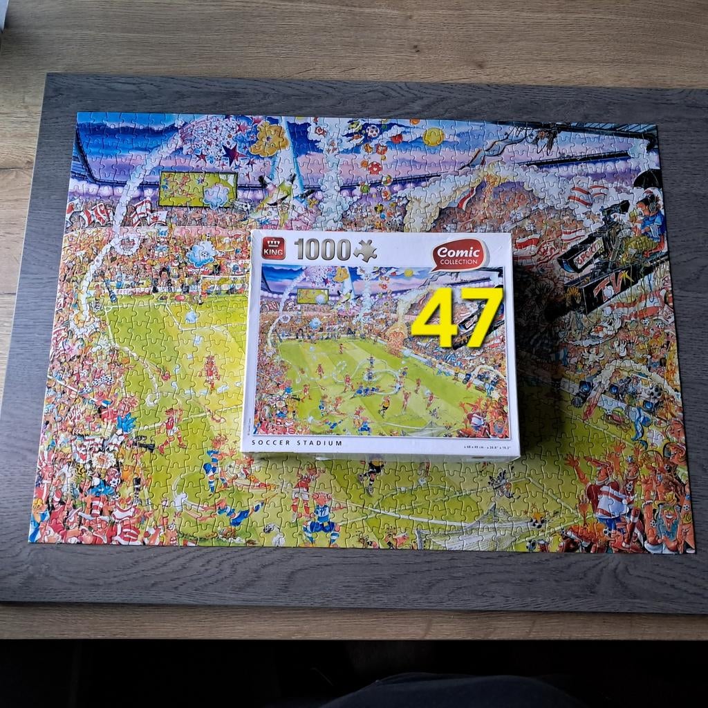 Puzzel 1000 stukjes compleet king voetbal stadion, Ophalen of Verzenden, 500 t/m 1500 stukjes, Zo goed als nieuw