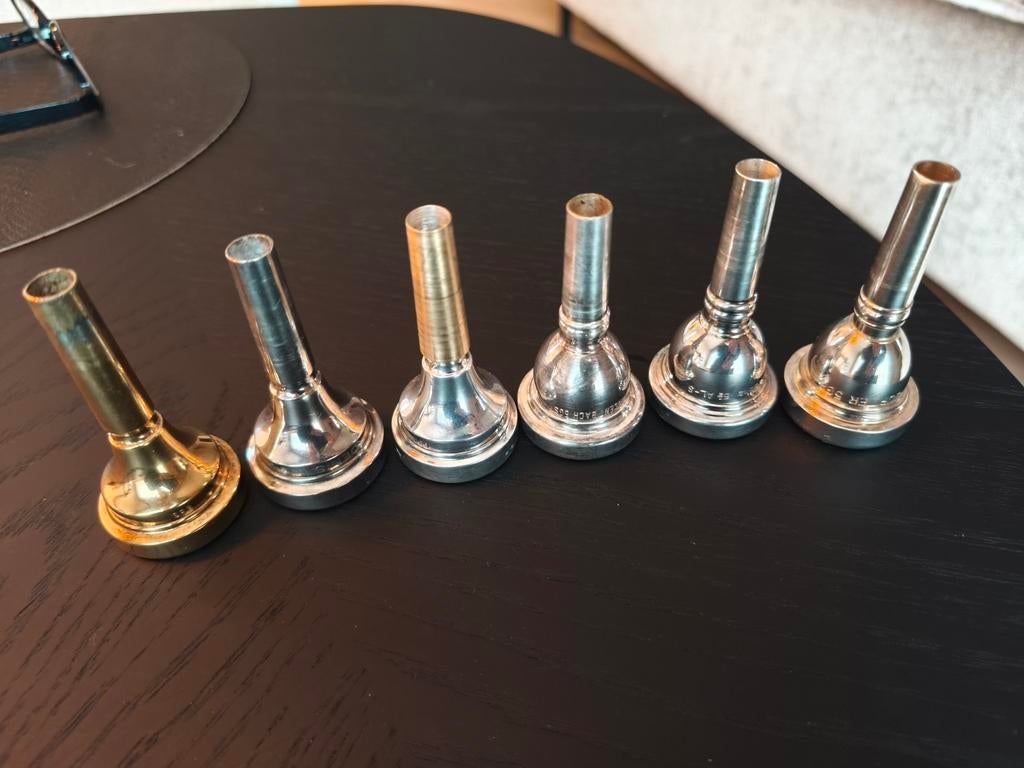 6 x trombone mondstukken smalle stift, Muziek en Instrumenten, Blaasinstrumenten | Trombones, Ophalen of Verzenden