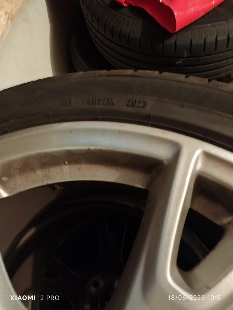 235 40 18 ford zommer pirell banden, 18 inch, 235 mm, Band(en), Winterbanden