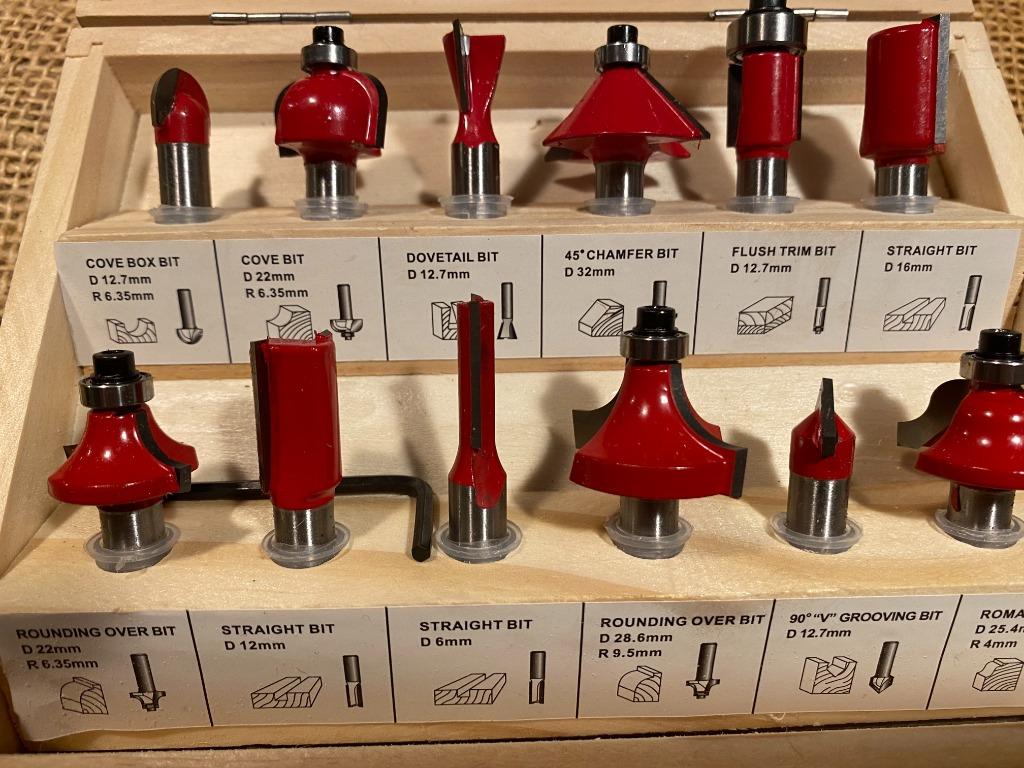 FREESSETS 12 dlg. in houten kistje 8mm stift, Ophalen of Verzenden, Nieuw
