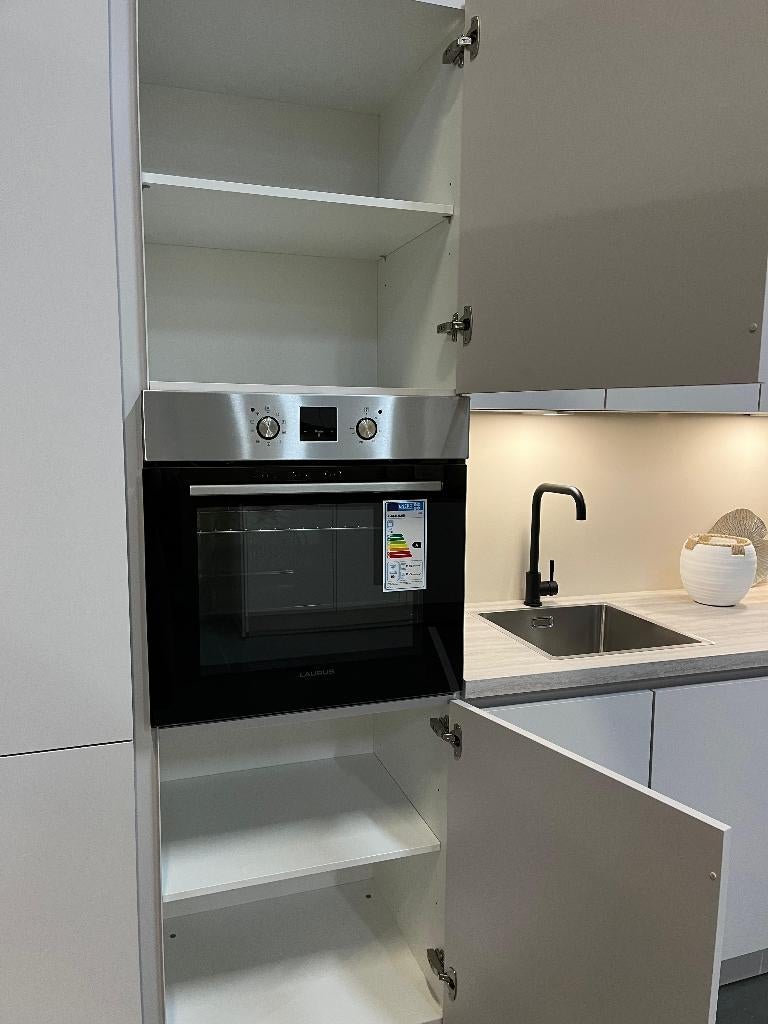 Foto 3 van Complete Nieuwe keuken met apparatuur – Keuken Melanie