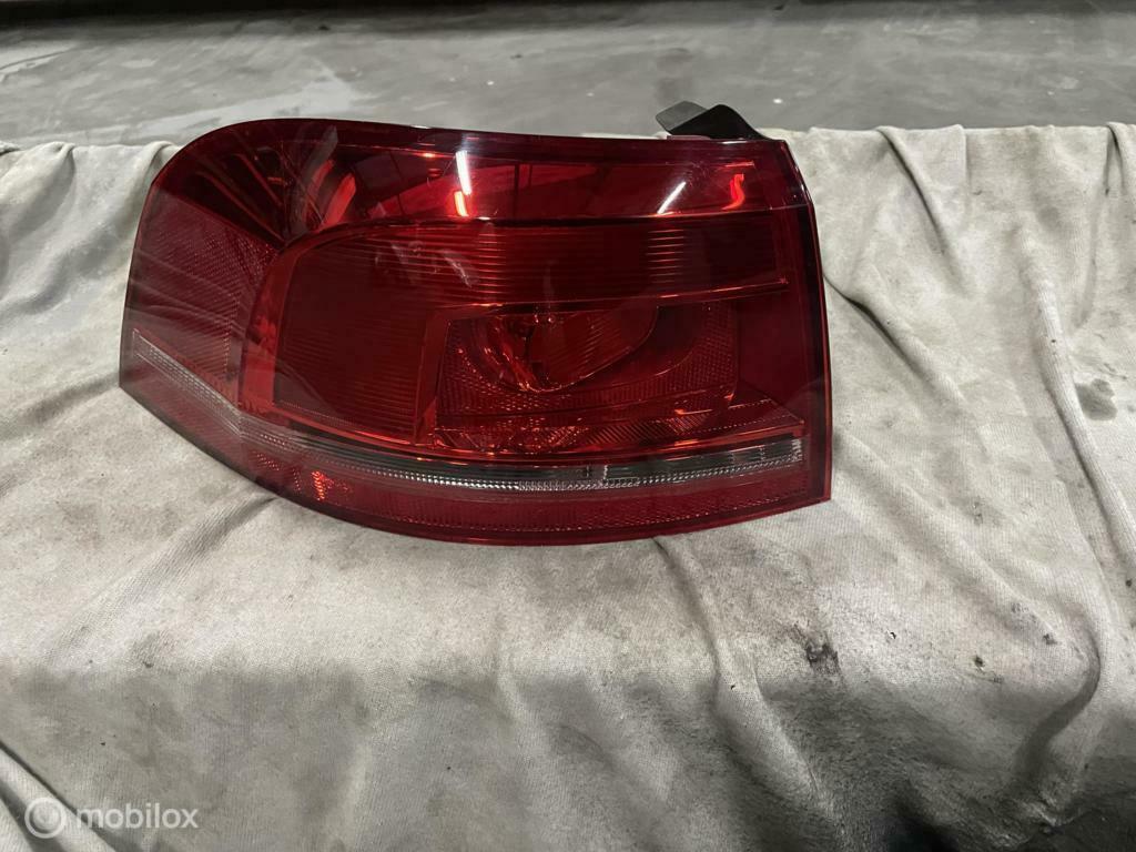 Achterlicht links Volkswagen Passat Variant  B7 ('12-'14), Ophalen of Verzenden, Gebruikt, Volkswagen
