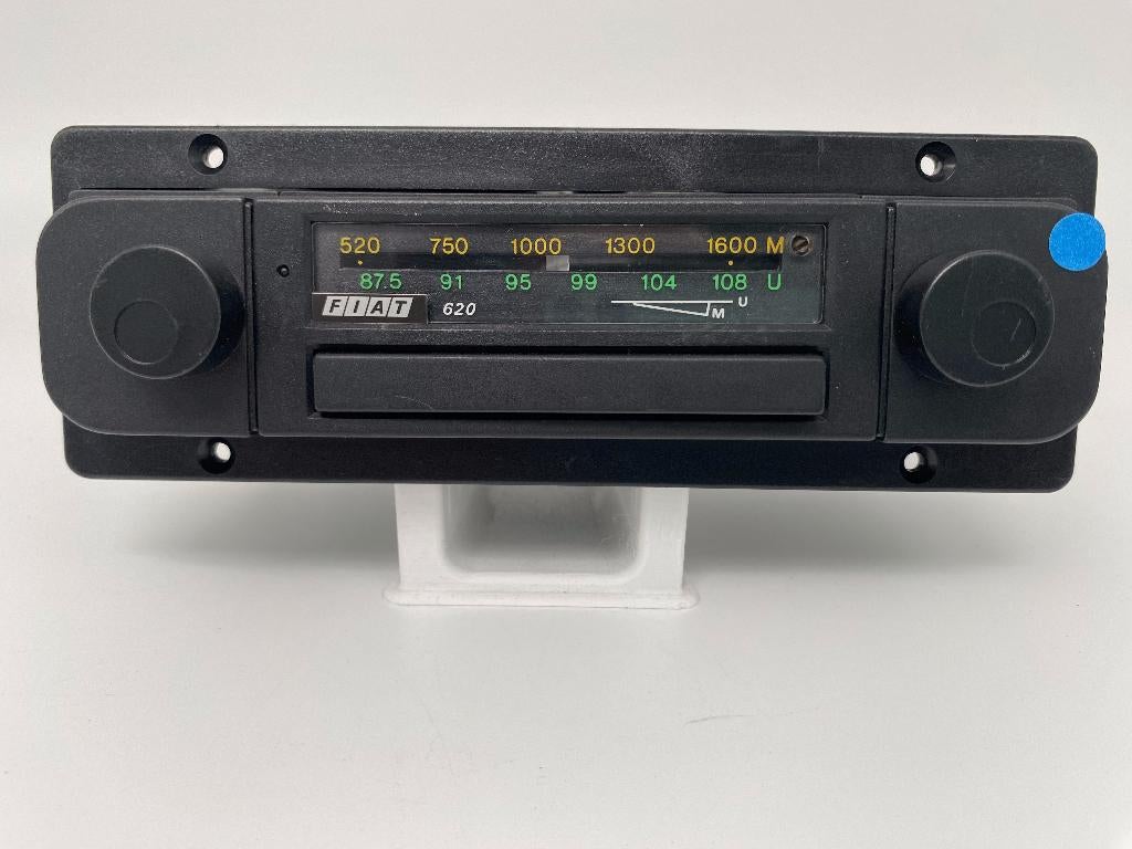 AutoVox 620 Fiat Autoradio met bluetooth, Gebruikt, Nvt, app ouder dan 30 jaar, Ophalen of Verzenden, Info@eca-service.nl