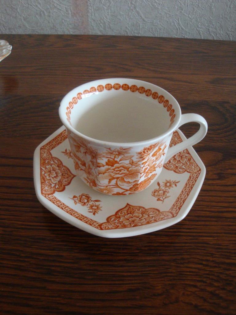 Kop en schotel, Royal Staffordshire, old pekin ironstone, Ophalen, Zo goed als nieuw, Overige stijlen, Kop(pen) en/of Schotel(s)