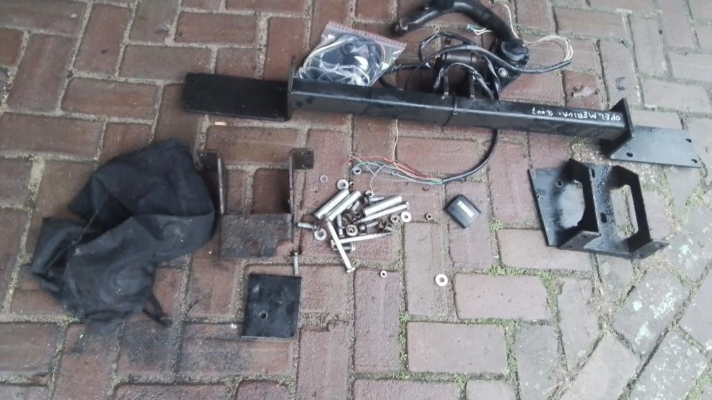 TREKHAAK GEBR OPEL MERIVA  BWJ 2003 TOT 2010 AFNEEMBAAR, Ophalen of Verzenden, Gebruikt, Opel