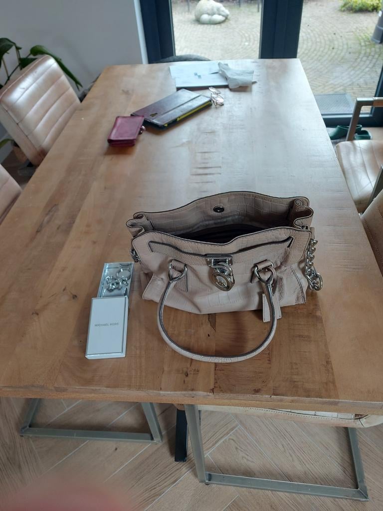 Originele Michael Kors tas met hanger, Ophalen of Verzenden, Zo goed als nieuw, Beige, Handtas