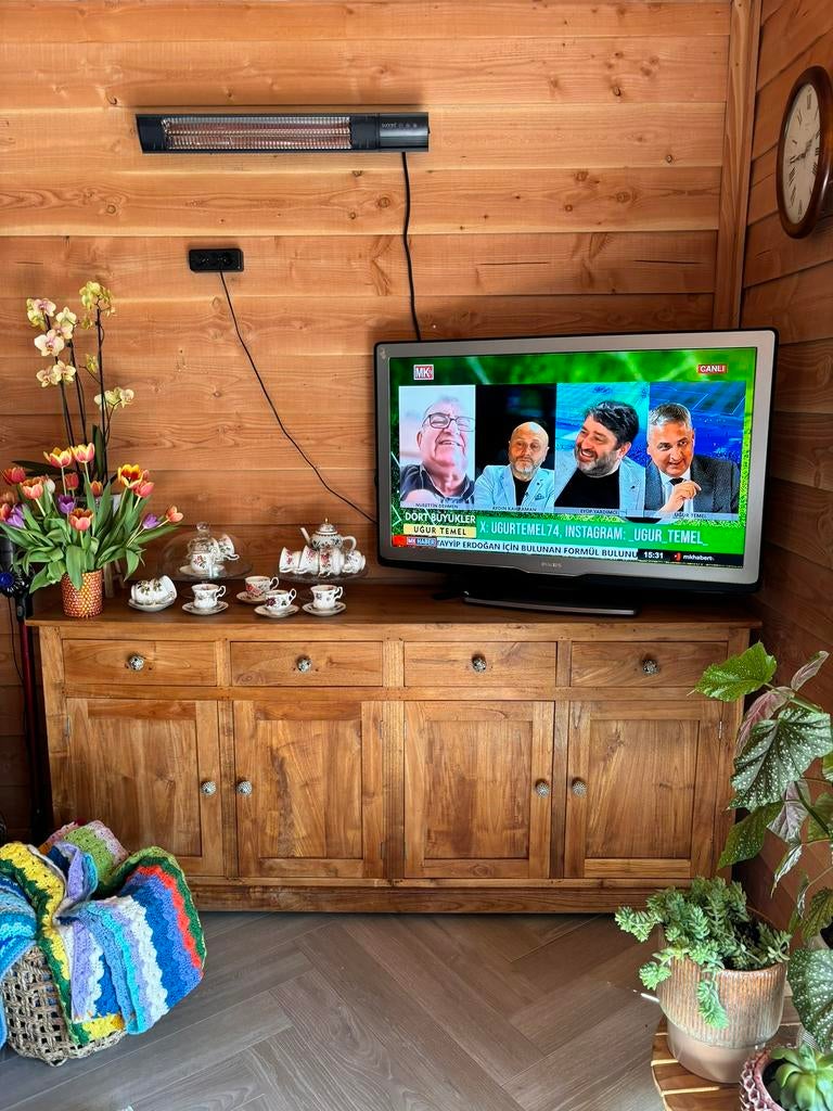 Mooie massief Eiken dressoir tv meubel kast, Huis en Inrichting, Kasten | Dressoirs, Zo goed als nieuw, 150 tot 200 cm, 25 tot 50 cm