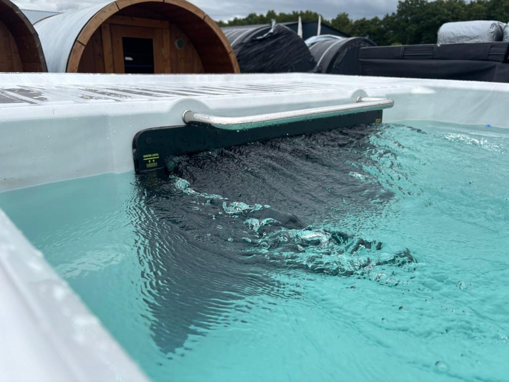 Turbine zwemspa 590 cm I Full-Options I 2025 Opruiming, Tuin en Terras, Bubbelbaden en Hottubs, Nieuw, Vast, Afdekzeil, Grondzeil