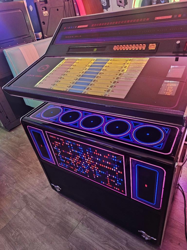 Rock ola 453, Verzamelen, Automaten | Jukeboxen, Gebruikt, Rock Ola, 1970 tot heden, Met singles, Ophalen