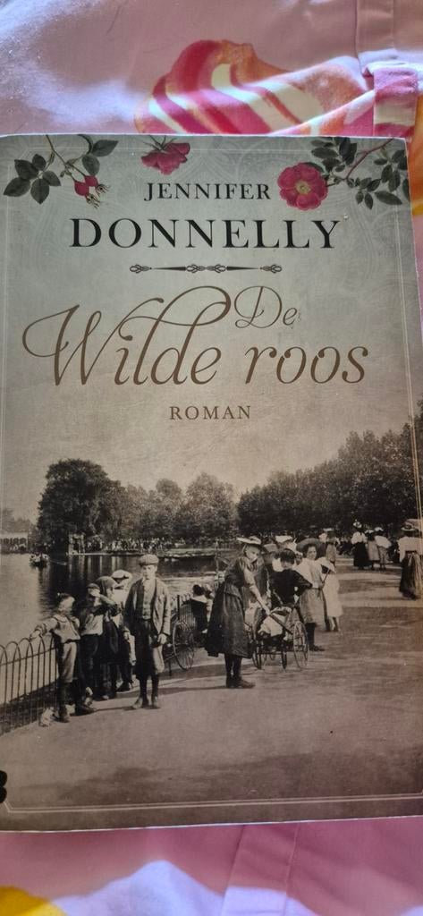Jennifer Donnelly - De wilde roos PRACHTIG BOEK, Boeken, Ophalen of Verzenden, Zo goed als nieuw, Jennifer Donnelly