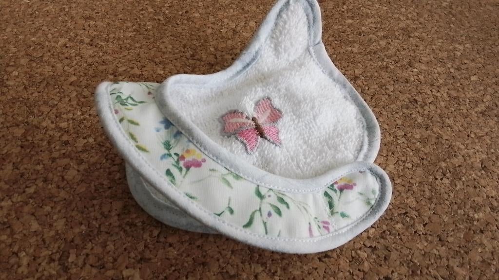 Poppenkleertjes   WASBARE  POPPENSLAB  draagbaar 2 zijden, Ophalen of Verzenden, Nieuw, Babypop