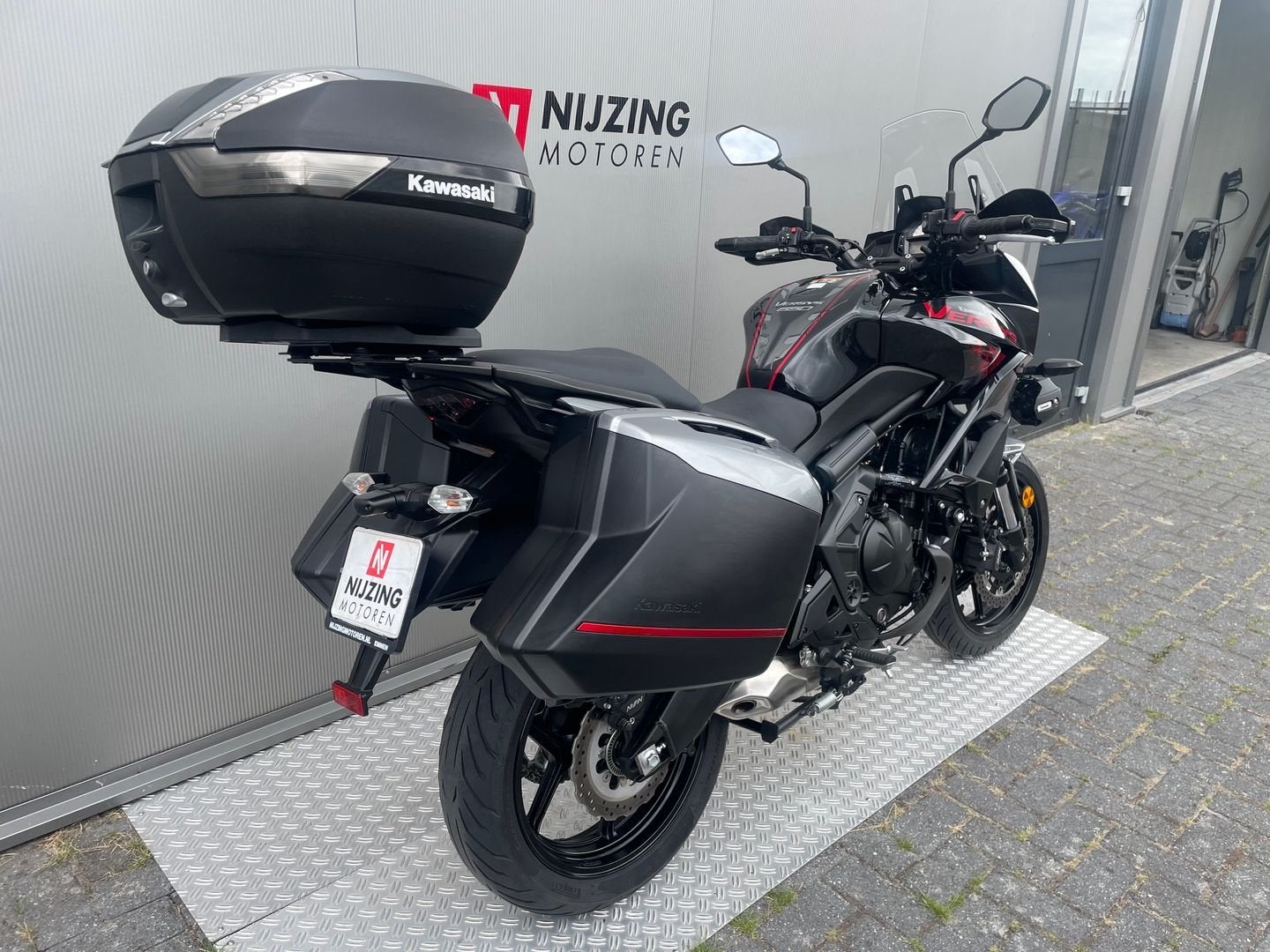KAWASAKI VERSYS 650 GRAND TOURER (bj 2021), 2 cilinders, 649 cc, Bedrijf, Onbekend