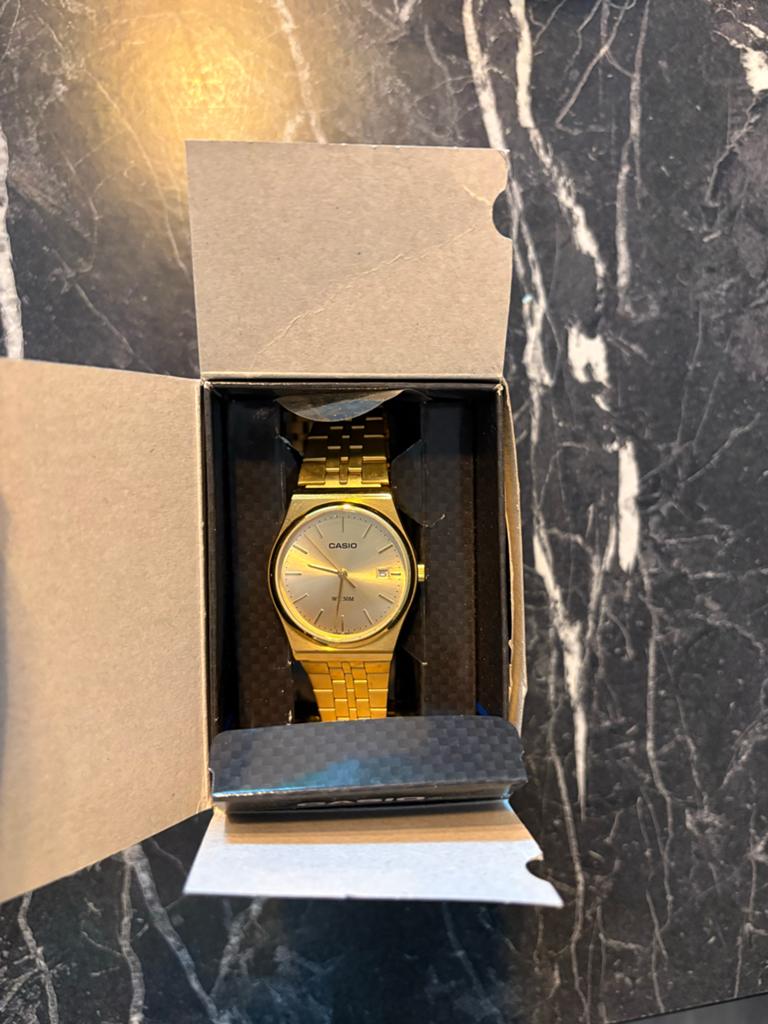 Casio Goudkleurig Horloge - Zo goed als nieuw, Ophalen, Polshorloge, Zo goed als nieuw, Overige materialen
