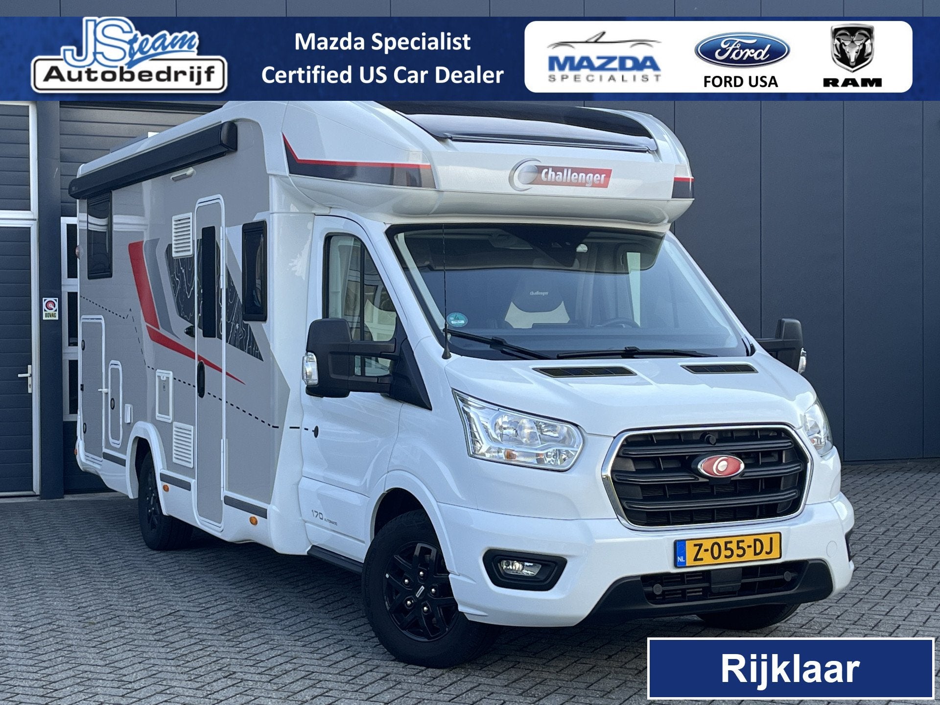 Challenger 337 GA Graphite Ultimate Ford Transit Automaat 17, Automaat, Ringverwarming, Airconditioning, 7 tot 8 meter