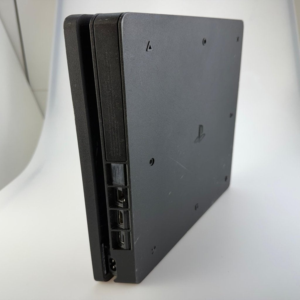 Playstation 4 Slim 1TB Zwart inclusief controller, Sony, Zo goed als nieuw, Support@sony.com, 1-7-1 Konan, Minato-ku
Tokyo 108-0075
Japan