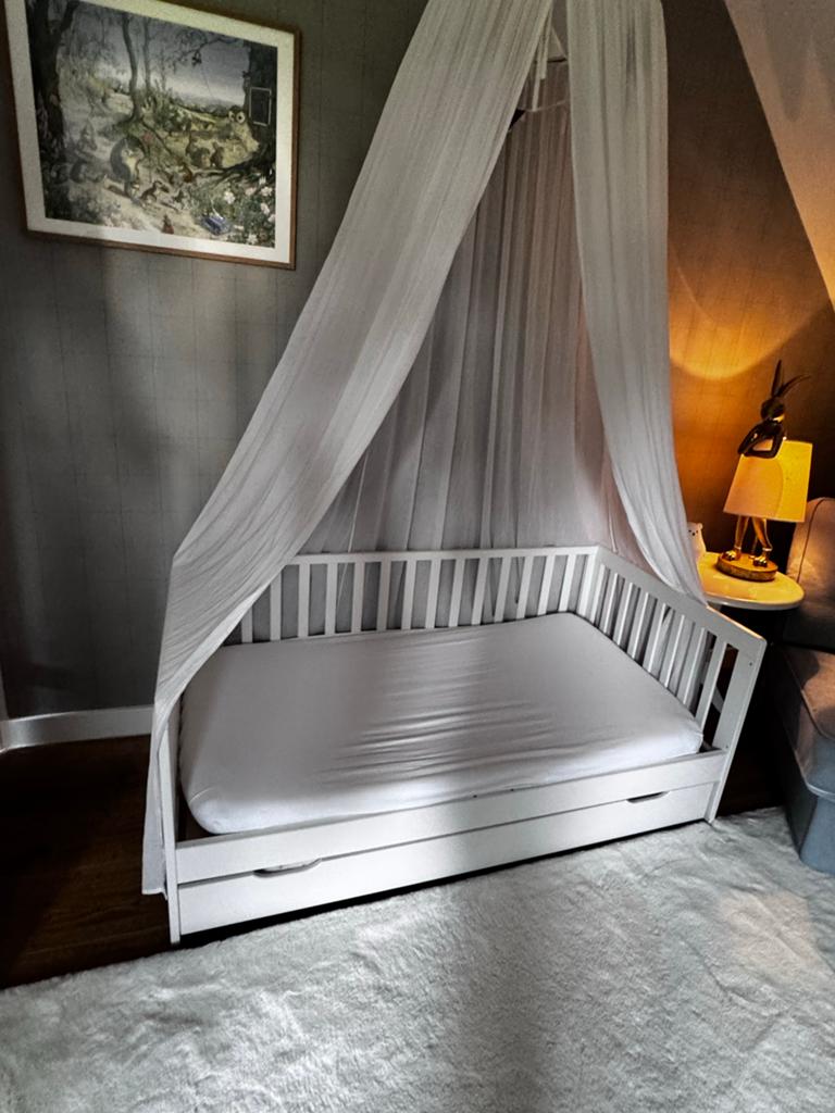 Petit Amélie Kinderbed met onderschuiflade en matras, Ophalen, 70 tot 85 cm, 140 tot 160 cm, Zo goed als nieuw