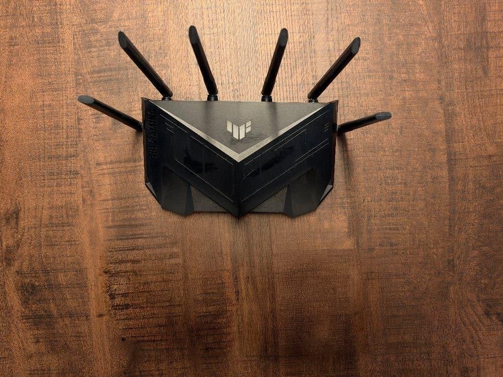 ASUS TUF Gaming AX6000 – WiFi 6 Gaming Router – 2.5G, Ophalen of Verzenden, Zo goed als nieuw, Router met modem, ASUS