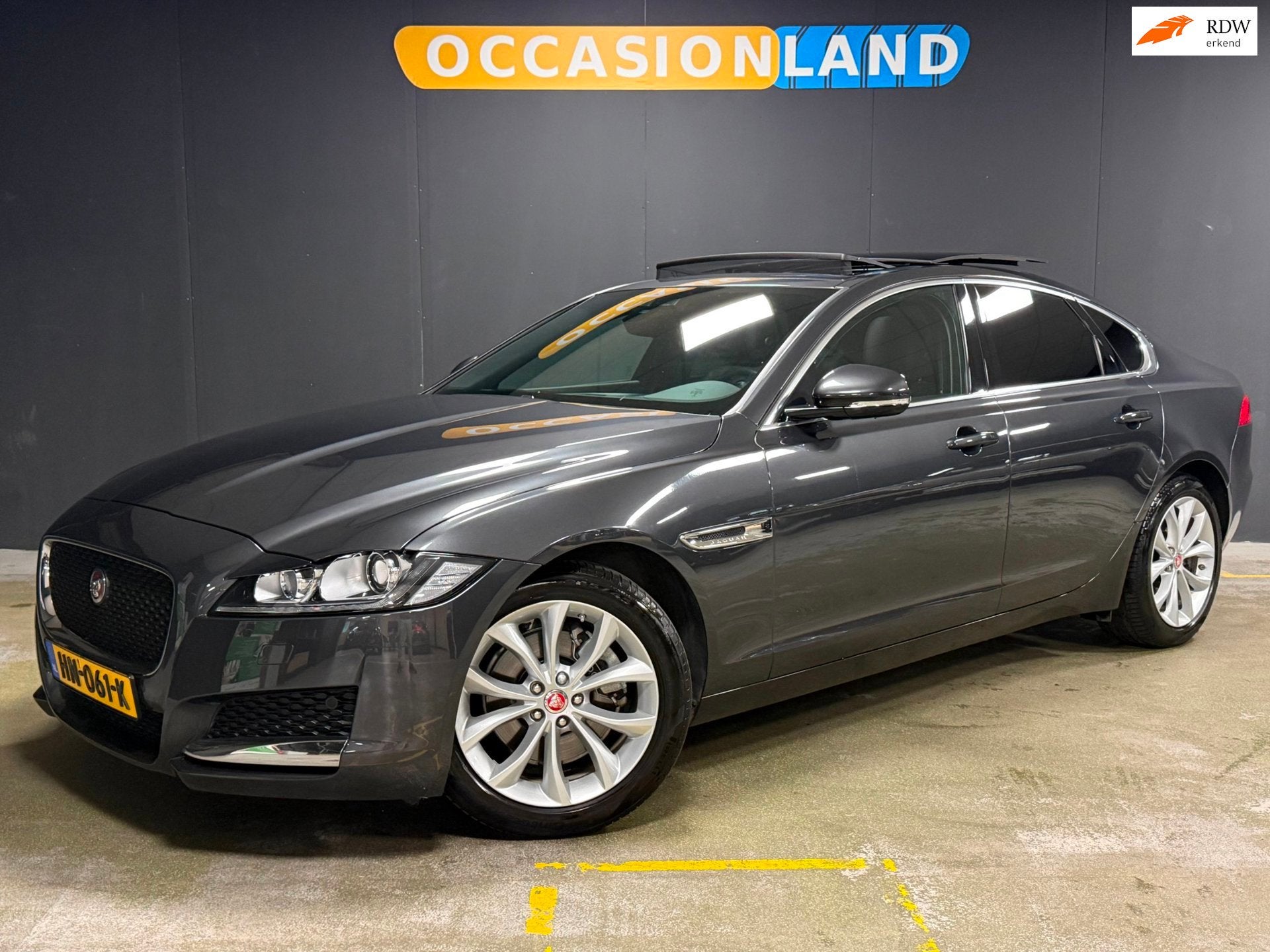 Jaguar XF 2.0 Portfolio|ORG NL|UNIEK|PANO|PDC|KEYLESS START|, Auto's, Achterwielaandrijving, Gebruikt, 4 cilinders, Bi-Xenon koplampen