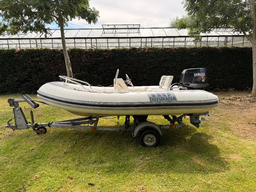 Novurania MX 335 RIB met Yamaha buitenboordmotor en trailer, 1 m, 3 m, Ophalen, Polyester/glasvezel