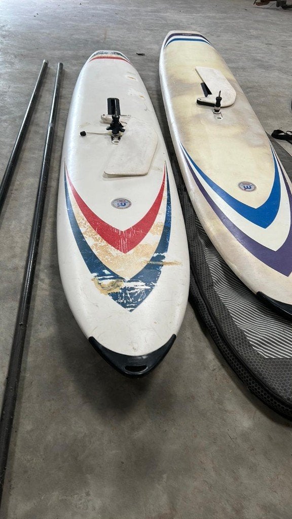 2 stuks surfplank Mistral Competition, Watersport en Boten, Windsurfen, Gebruikt, Plank, Mistral, 250 tot 300 cm, Met vin(nen)