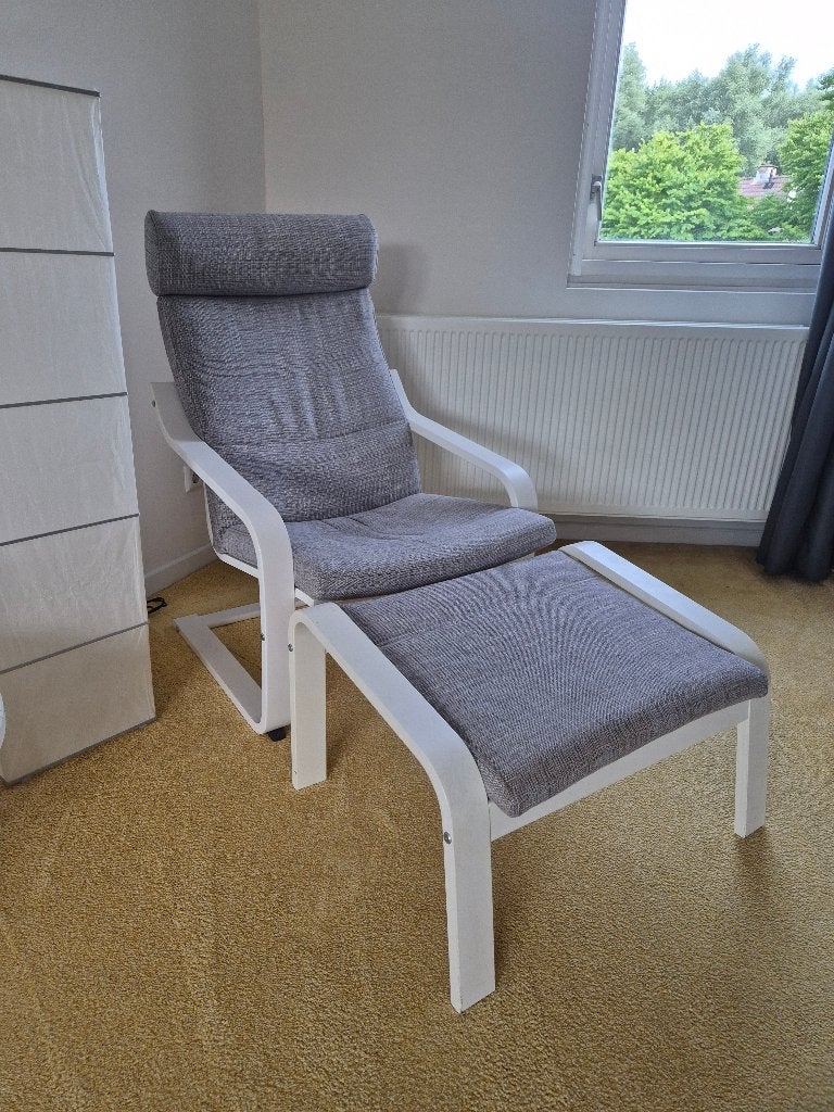 Poang Fauteuil met voetenbank, wit/ grijs, Huis en Inrichting, Fauteuils, Ophalen, Gebruikt, Stof, 50 tot 75 cm