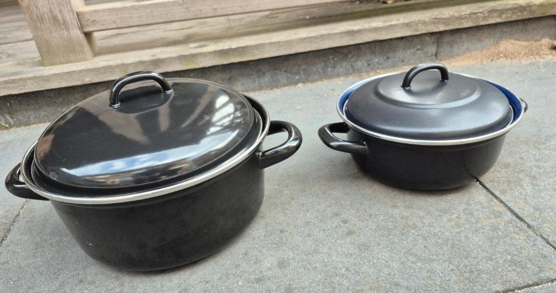 Set van 2 emaille kookpannen met deksel, Gebruikt, Ophalen of Verzenden, Kookpan, Met deksel
