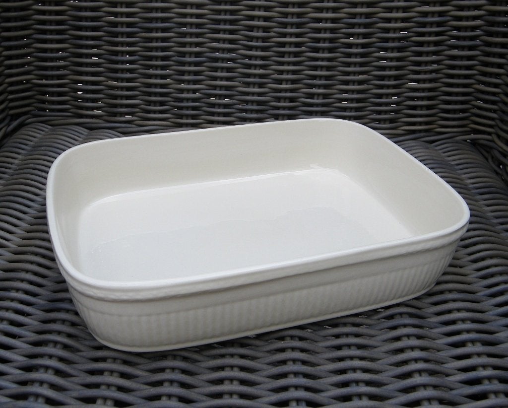 Wedgwood EDME COOKWARE Puntgave lasagne ovenschaal 27½ x 20½, Ophalen of Verzenden, Schaal of Schalen, Zo goed als nieuw, Wedgwood