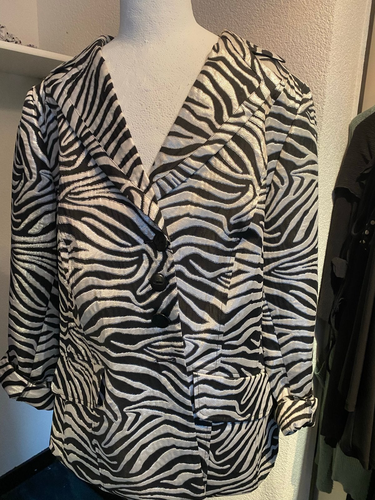 Wille Blazer Zilver Zwart Zebraprint Maat 52 ZGAN, Maat 46/48 (XL) of groter, Ophalen of Verzenden, Zo goed als nieuw, Jasje