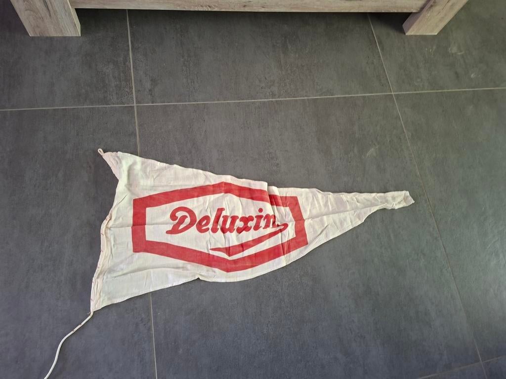 Deluxin vlag, Ophalen of Verzenden, Zo goed als nieuw, Reclamebord