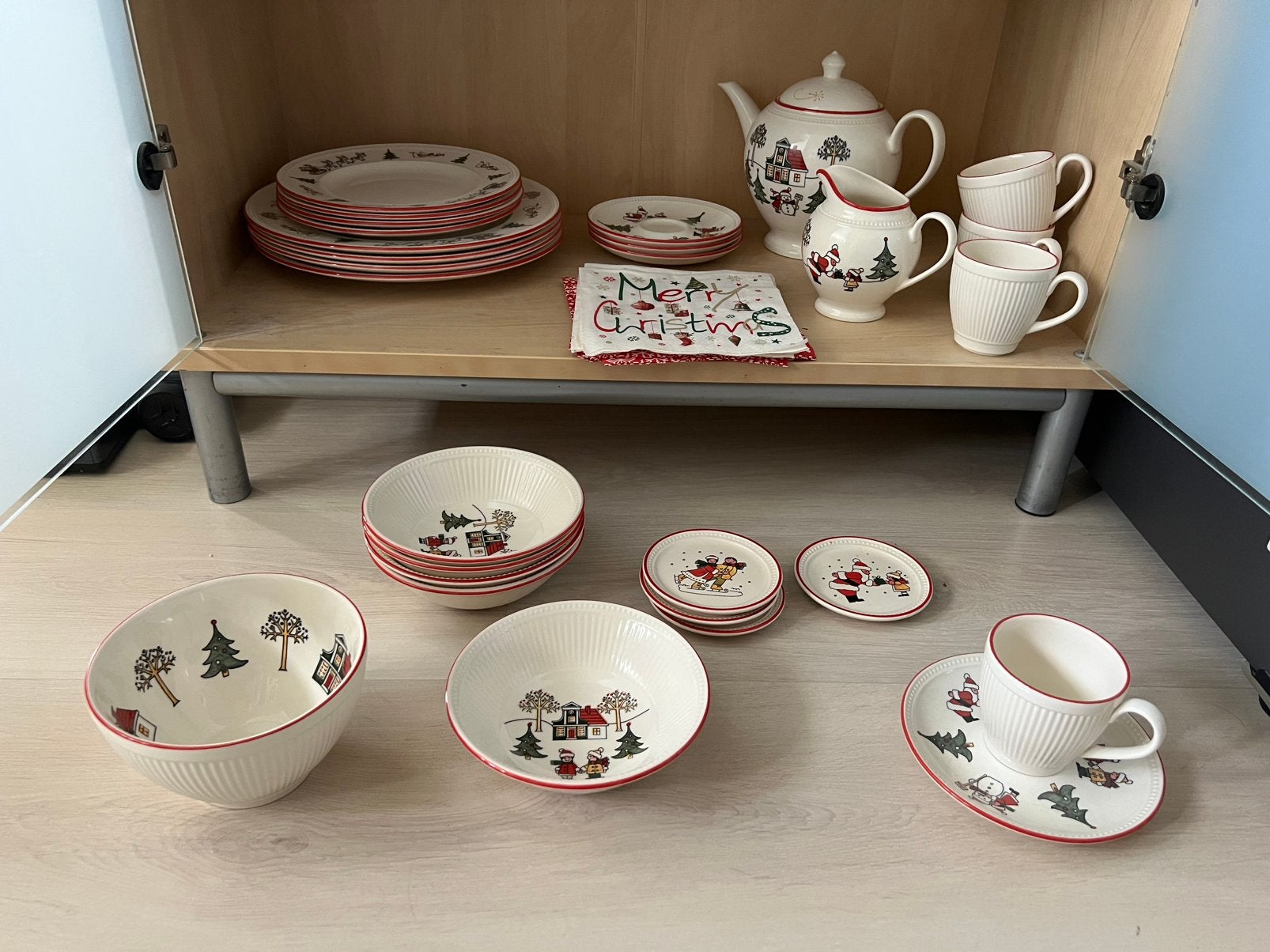 Wedgewood Windsor Christmas Servies, Ophalen, Vintage, Zo goed als nieuw, Compleet servies
