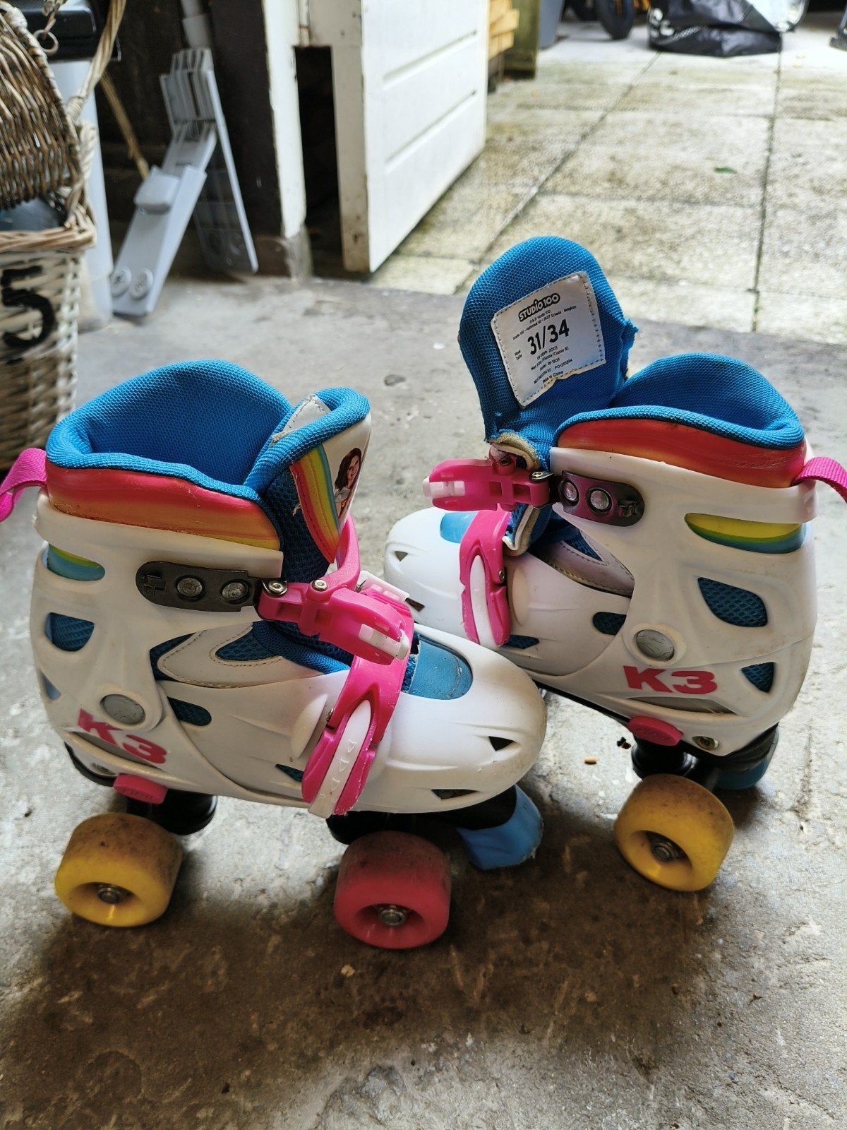 Kleurrijke verstelbare rolschaatsenb(maat 31/34, Ophalen, Verstelbaar, Gebruikt, Kinderen