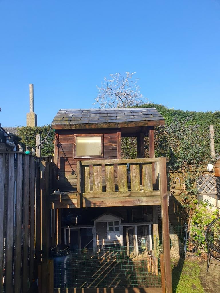 Speelhuisje incl gele glijbaan niet afgebeeld, Ophalen, Gebruikt, Hout