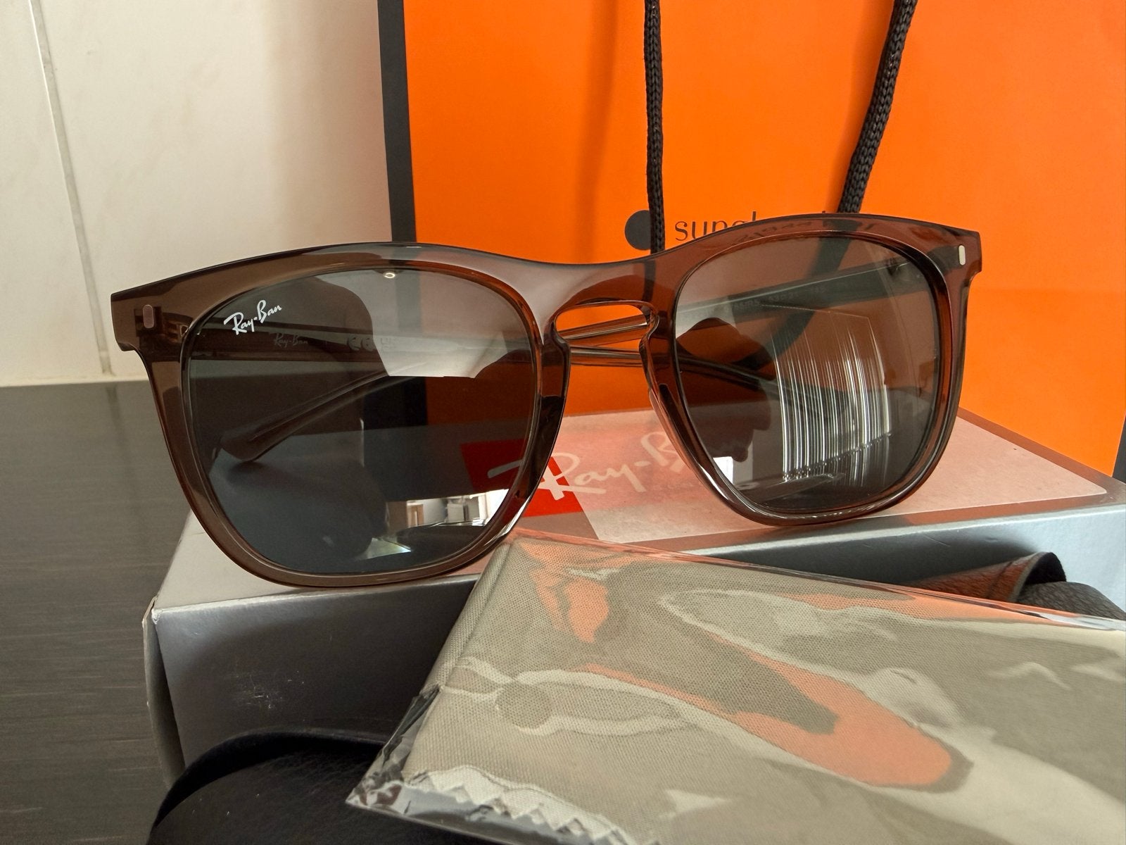 Ray-Ban ORB2210 Zonnebril - NIEUW!, Sieraden, Tassen en Uiterlijk, Zonnebrillen en Brillen | Heren, Zonnebril, Bruin, Verzenden