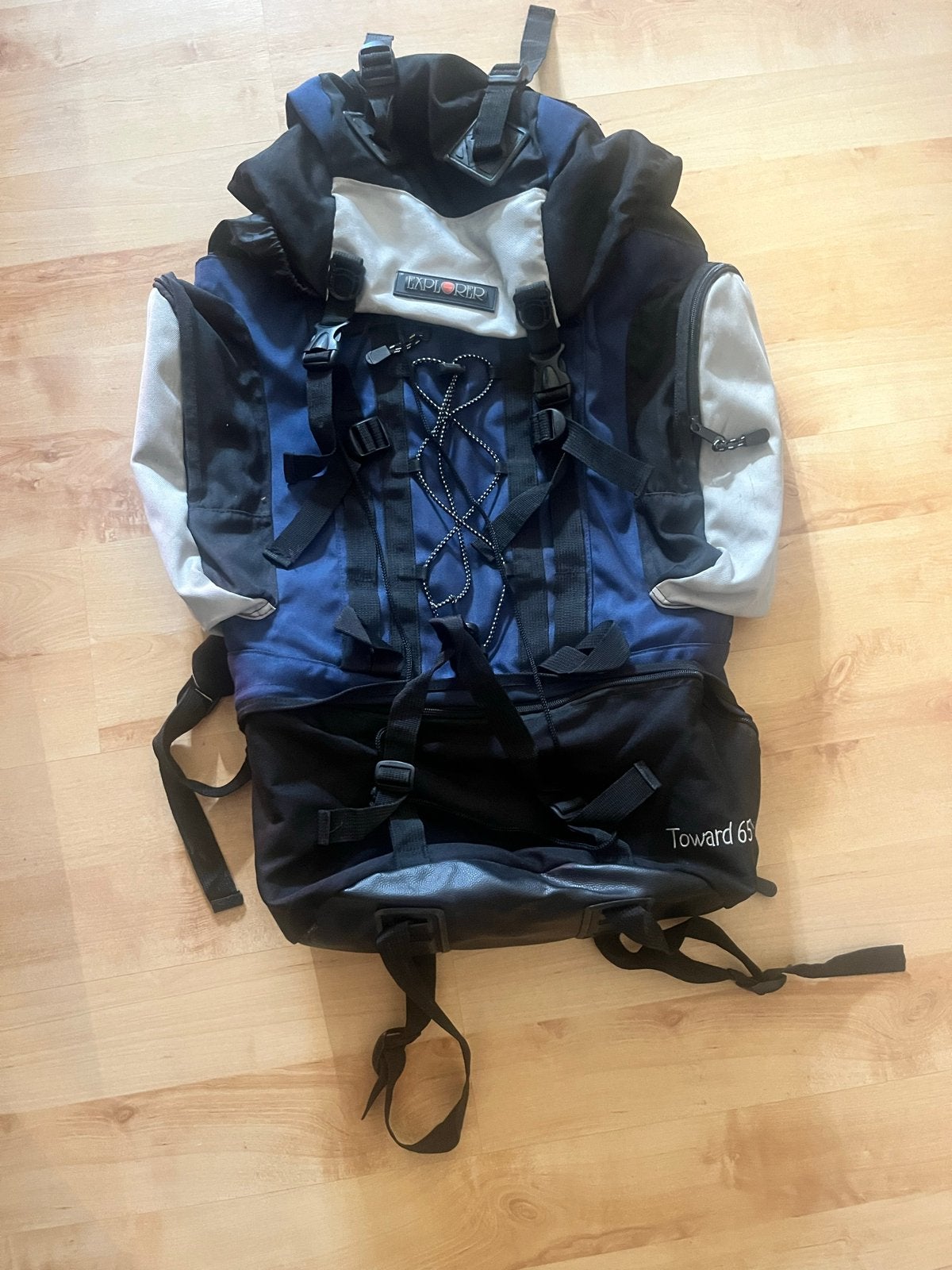 Grote Explorer Toward 65 Trekking Rugzak - Blauw/Zwart, Sieraden, Tassen en Uiterlijk, Overige merken, Gebruikt, 25 tot 40 cm