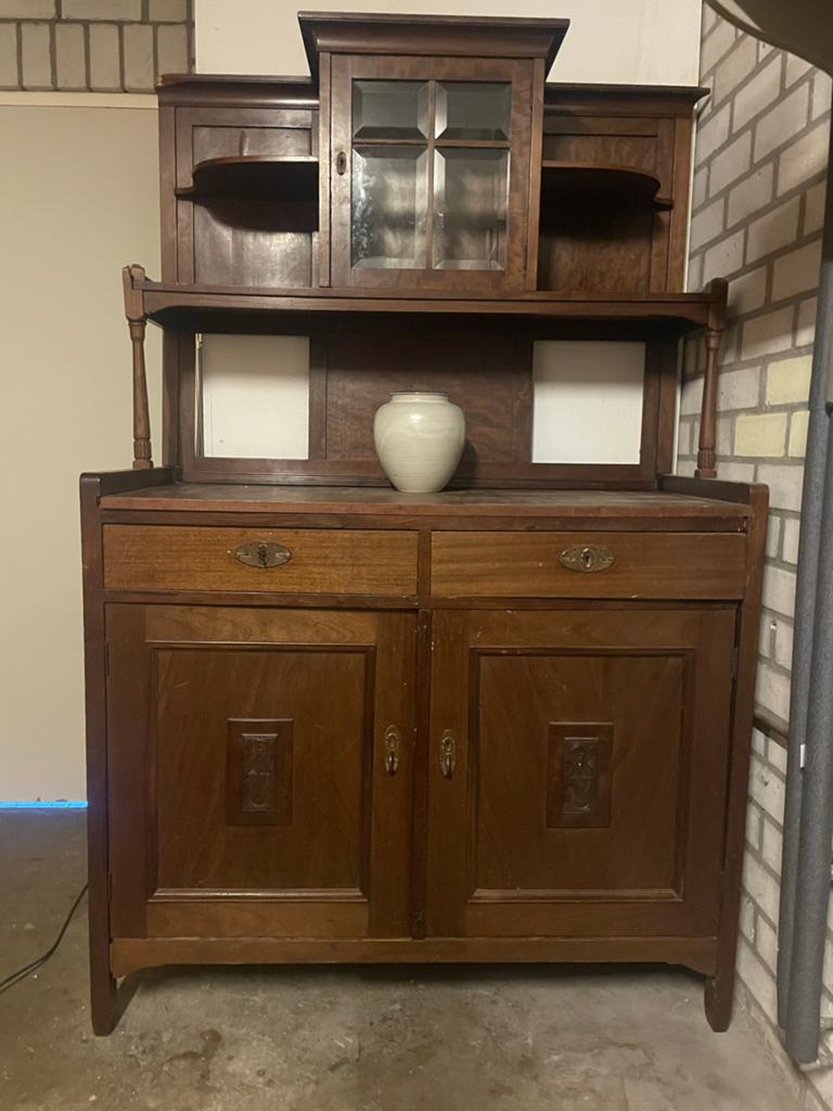 Antieke kast en tafel met inleg, Ophalen of Verzenden