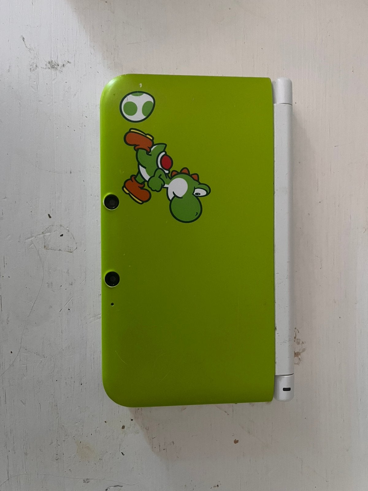 Nintendo 3DS XL Yoshi edition, Spelcomputers en Games, Ophalen of Verzenden, Zo goed als nieuw, Zwart, 3DS