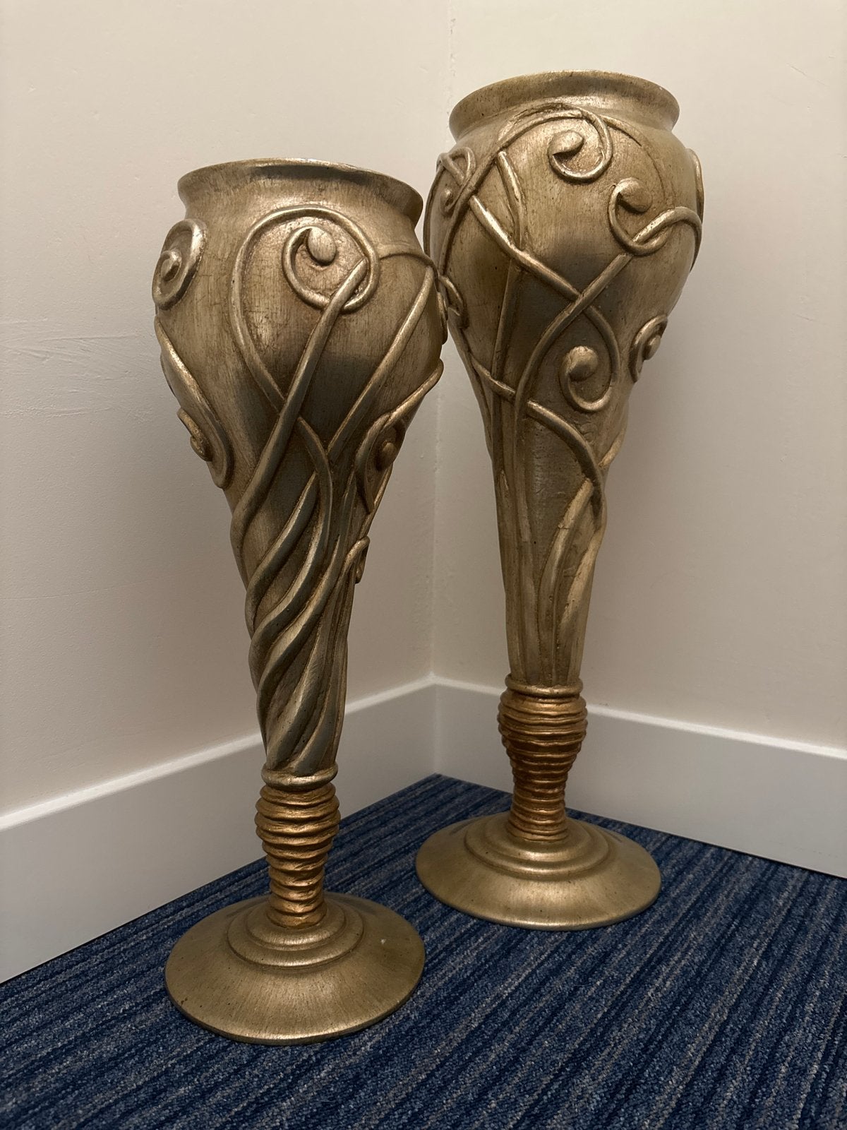 2 grote Jugendstil vazen - bladgoud op hout, Antiek en Kunst, Antiek | Vazen, Ophalen of Verzenden