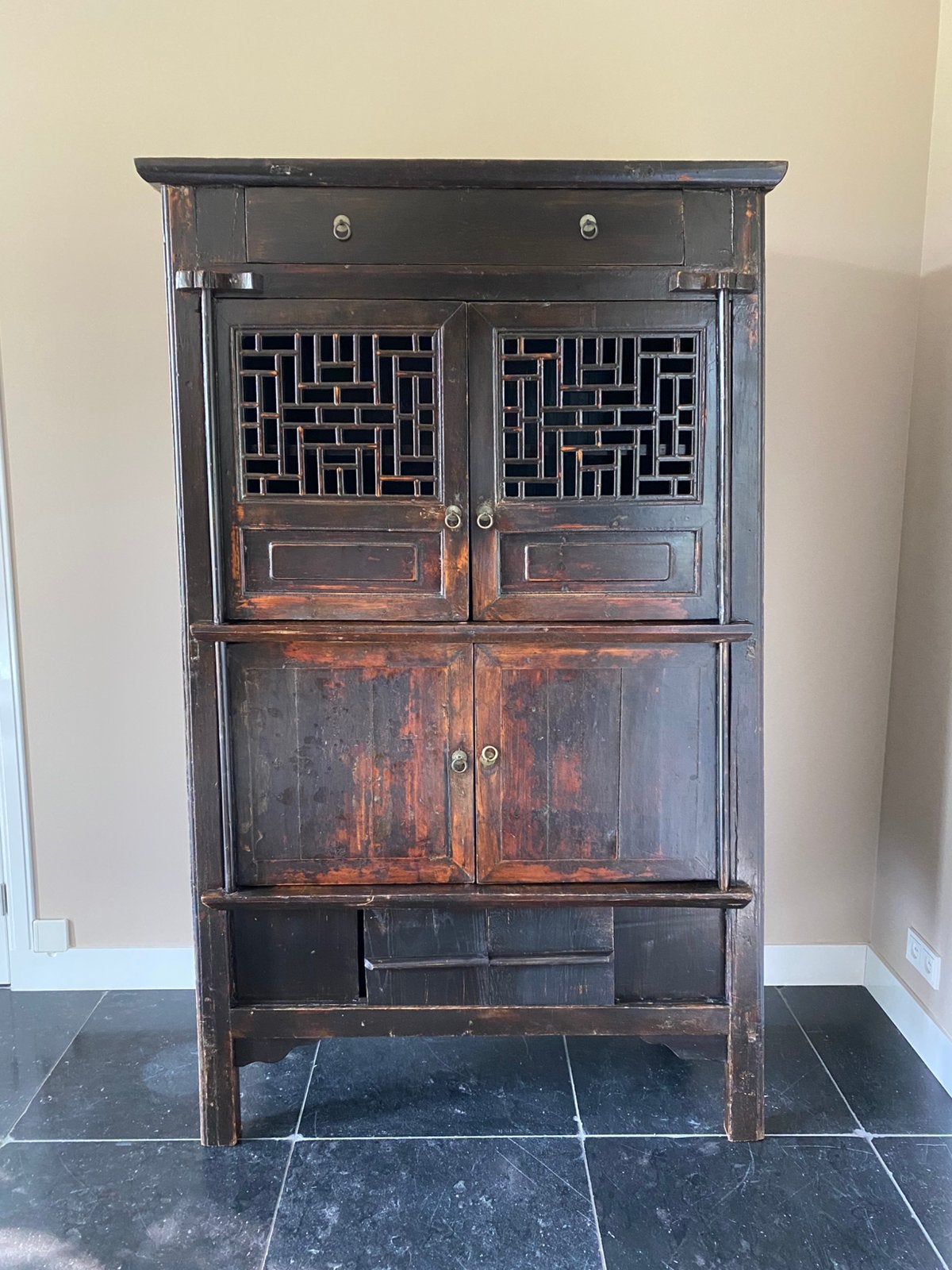 Chinese oude stoere kast (bruidskast kledingkast) hout bruin, Huis en Inrichting, Ophalen, Zo goed als nieuw