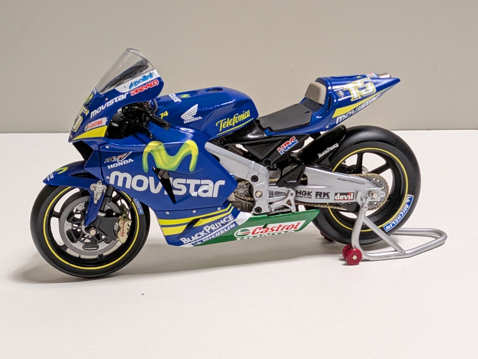 Minichamps: Honda RC211V - Sete Gibernau - MotoGP 2005, Ophalen of Verzenden, Zo goed als nieuw, 1:9 t/m 1:12, Motor