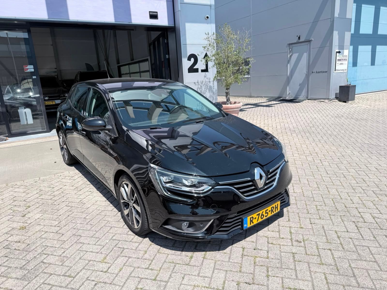 Renault Mégane 1.2 TCe BOSE GT-Line! LED! CAMERA! VOL OPTIE, Voorwielaandrijving, Gebruikt, 4 cilinders, Bedrijf